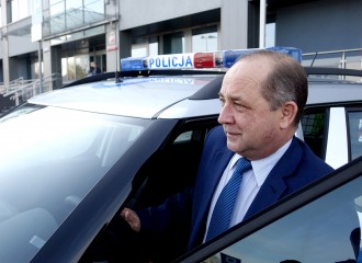 Obrazek: Dzięki Powiatowi policjanci z Łososiny Dolnej mają radiowóz