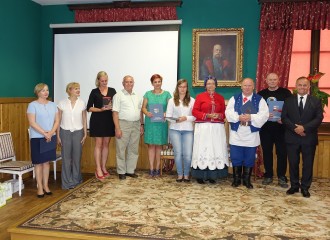 Obrazek: Organizacje pozarządowe nagrodzone w Konkursie Starosty Nowosądeckiego w zakresie  wspierania i promocji organizacji pozarządowych oraz wolontariatu za rok 2014