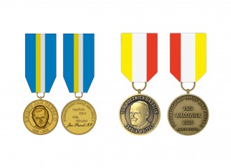 Obrazek: Można składać wnioski o przyznanie okolicznościowych odznaczeń - Medal Św. Jana Pawła II oraz Medal 100. Rocznicy Urodzin Karola Wojtyły