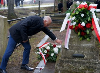 Obrazek: Uczcili pamięć legionistów, którzy polegli w bitwie pod Marcinkowicami