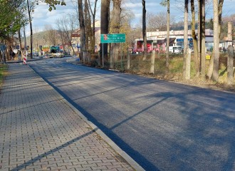 Obrazek: Trwają remonty dróg powiatowych – miliony złotych na poprawę bezpieczeństwa