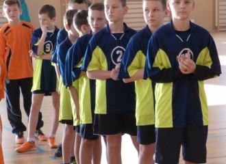 Obrazek: Młodzi piłkarze z Gródka nad Dunajcem zwyciężyli w halówce